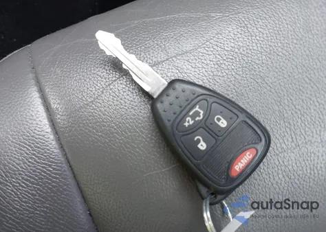 2005 Chrysler 300 Touring из США, поврежденный, VIN 2C3JA53GX5H551406